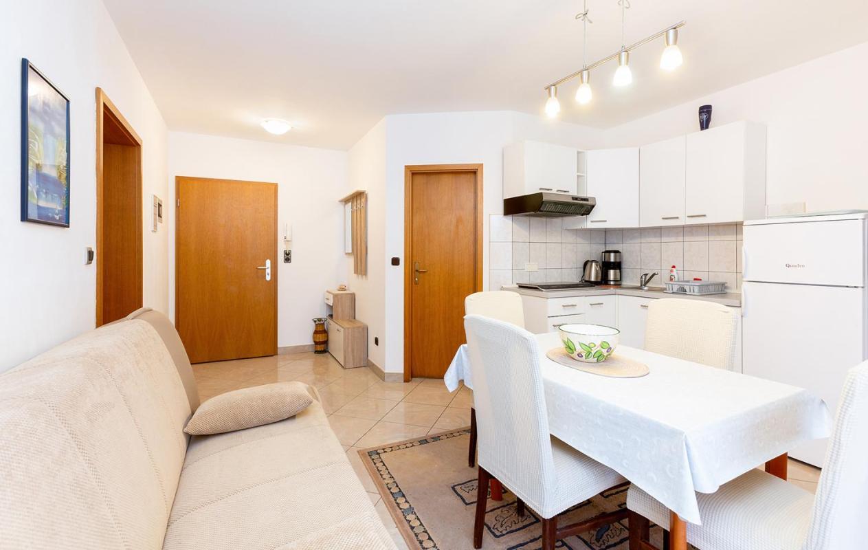 Vilic - Apartments Istriensonne เมดูลิน ภายนอก รูปภาพ