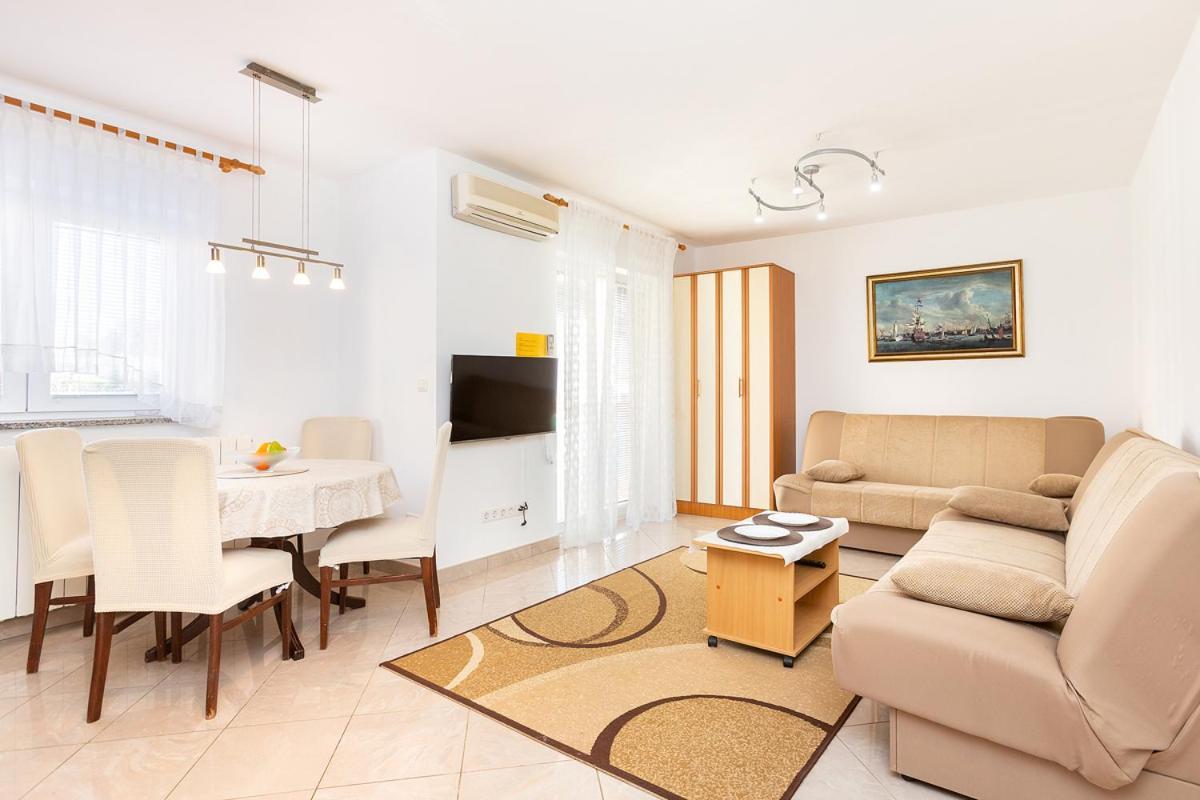 Vilic - Apartments Istriensonne เมดูลิน ภายนอก รูปภาพ