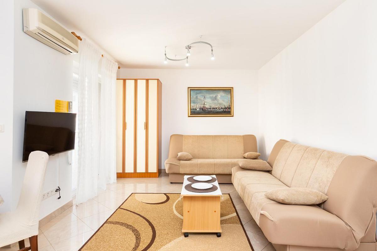 Vilic - Apartments Istriensonne เมดูลิน ภายนอก รูปภาพ